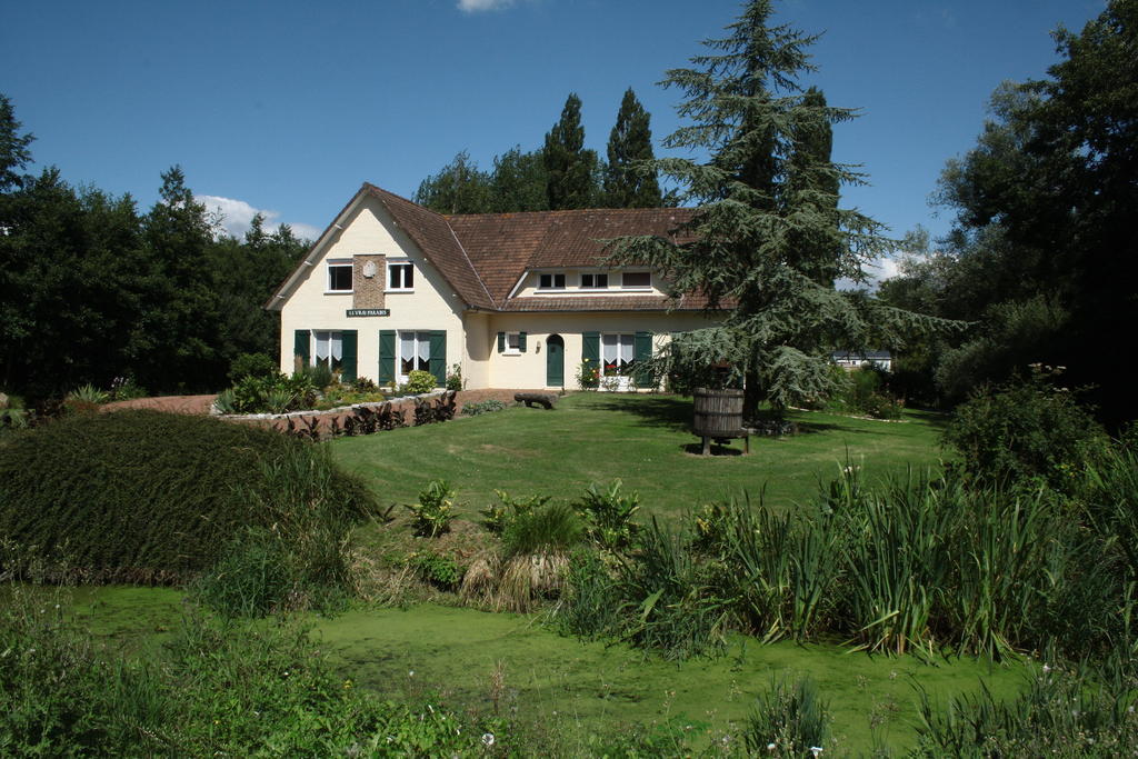 Le Vrai Paradis Panzió Estréboeuf Kültér fotó